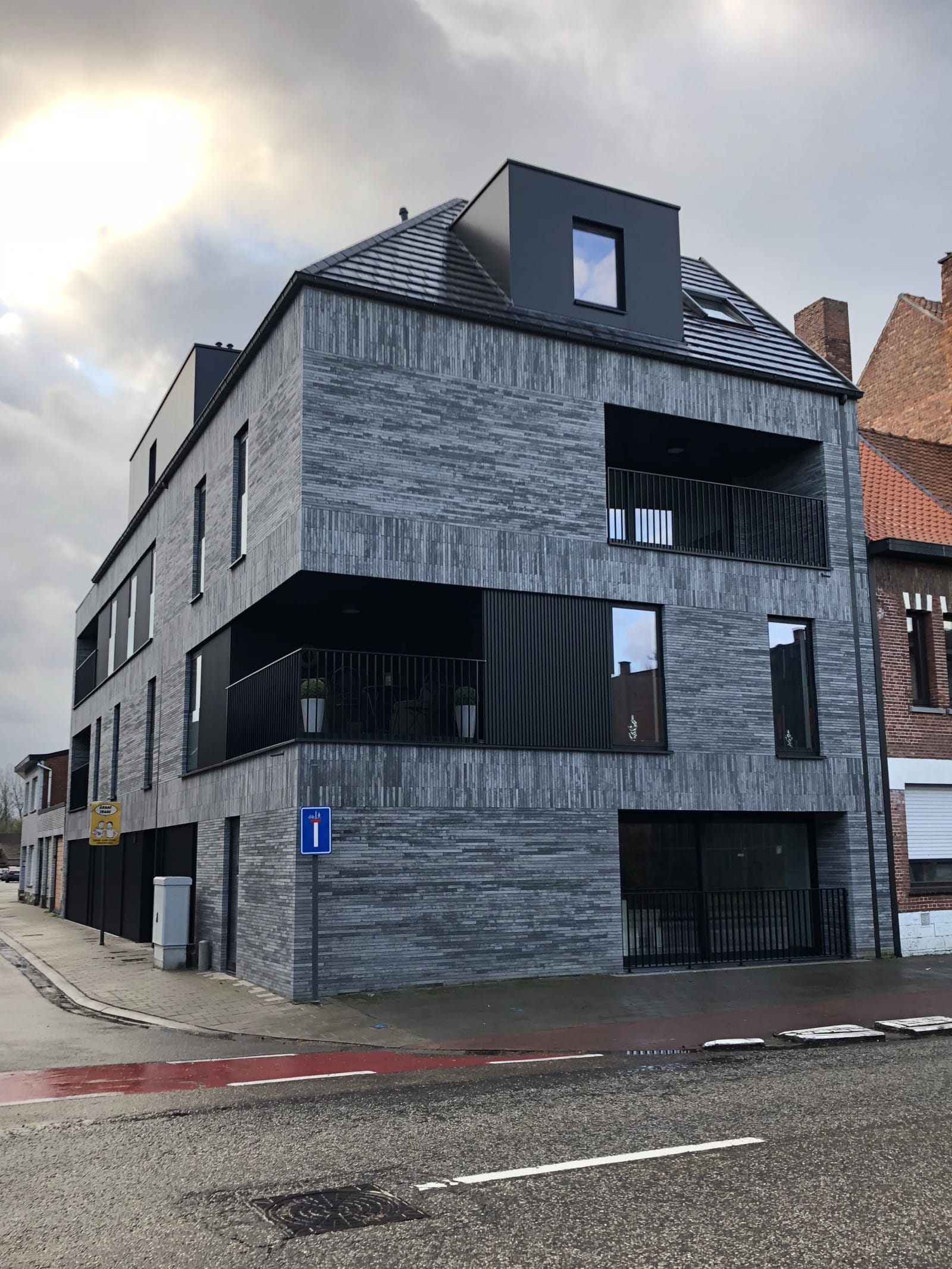 Gerealiseerd appartementsgebouw door Ivo Van Ballaer & Zoon